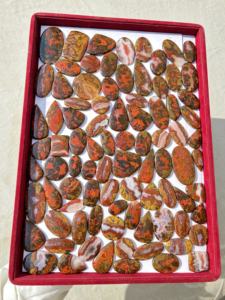 Venta al por mayor Natural Marroquí Seafoam Ágata Cabujón Forma Mixta Tamaño Suelto Piedra Preciosa Fabricación de Joyas Material Forma Mixta Tamaño Alto - Product Image 5