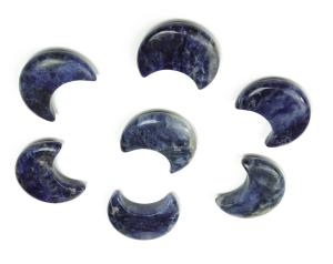 จี้โซดาลิทสีน้ำเงินธรรมชาติรูปพระจันทร์เสี้ยวครึ่งดวงเครื่องประดับแฟชั่นพลอยหลวมทำจากเงิน - Product Image 2