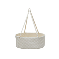Lit bébé en coton biologique, tissu respirant à couches d'air, design ovale, sangles réglables, matelas en fibre de coco, fabricant OEM