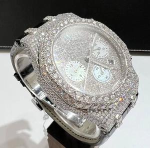 Montre en diamant Moissanite glacée personnalisable pour homme VVS1 Diamant entièrement lacé Cadran en verre Pointeur Quartz Charme de mode quotidien - Product Image 3