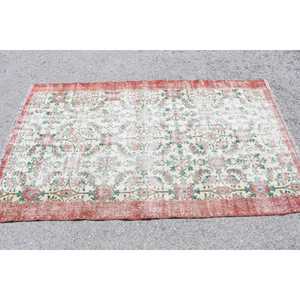 Tapis turc vintage, tapis de 3,8 x 6,3 pieds, tapis à imprimé animalier avec accents rouges - Product Image 3