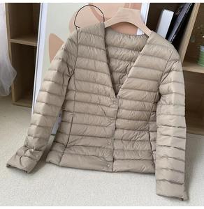 Parkas chauds d'hiver pour femmes veste bouffante rembourrée à manches longues avec manteaux à capuche mi-longs de couleur unie - Product Image 6