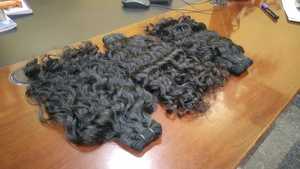 MAQUETAS DE CABELLO HUMANO INDIO DE ONDA PROFUNDA REMY SIN PROCESAR CON FABRICANTE DE EXTENSIÓN DE CABELLO LARGO DE MEZCLA NATURAL DE ONDA PROFUNDA - Product Image 3