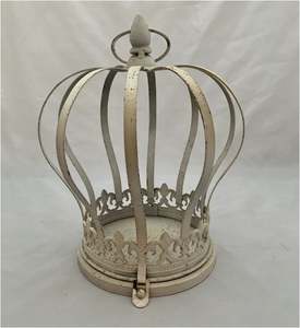 Panier de fleurs suspendu en métal vert de luxe pour décor de fenêtre extérieure Pot de jardin pour plantes fleurs fabriqué en Inde en gros - Product Image 6