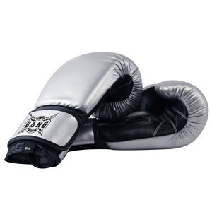 Guantes de boxeo de cuero artificial de alta calidad personalizados profesionales para entrenamiento Sparring logotipo personalizado incluido - Product Image 2