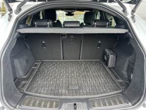 Bien mantenido limpio 2024 Jagua-r R-Dynamic SE - Product Image 5