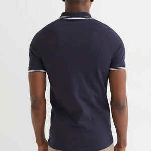 La mejor venta El diseño más popular Slim Fit Color sólido Hombres Polos En crew fitness Precio al por mayor Hombres Polo Camiseta - Product Image 4