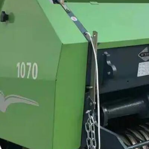 Empacadora de heno de paja redonda Mini empacadora de heno redonda con aprobación CE a precios moderados - Product Image 2