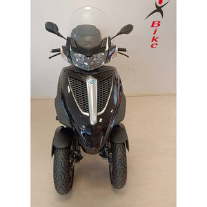 Yourban MP3 Vehículo Motorizado de Pasajeros Tipo Carrocería Cerrada - Product Image 3