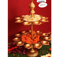 Support de Diya en métal doré antique à 2 niveaux, porte-lampe décoratif pour Pooja, festivals, mariages, décoration de temple à domicile