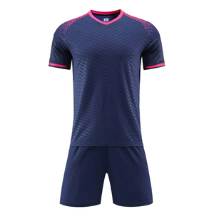 Vente en gros de maillots de football pour hommes et femmes personnalisés de qualité supérieure T-shirts de football respirants maillots de football uniformes de football - Product Image 5