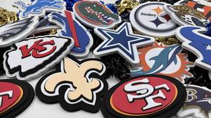 Collar de Cadena de Espuma 3D Personalizado de Fábrica con el Logotipo de los Kansas City Chiefs y los 49ers para el Día del Partido, Accesorio para Fanáticos del Equipo - Product Image 6