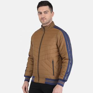 เสื้อแจ็คเก็ตบอมเบอร์ทรงปกติสำหรับผู้ชาย ผ้าเนื้อเดียว น้ำหนักเบา แขนยาว มีกระเป๋าซิป เหมาะสำหรับผู้ใหญ่ ใส่ได้ทั้งชายและหญิง สำหรับใส่ในฤดูหนาว - Product Image 3