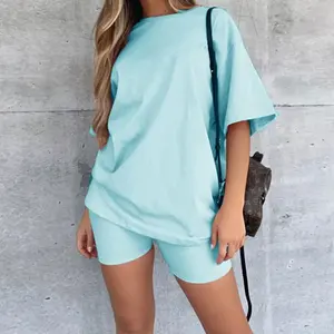 Ensemble de survêtements d'été décontractés personnalisés pour hommes, 2 pièces, t-shirt et short à manches courtes avec décoration en dentelle et pompon, motif uni - Product Image 2