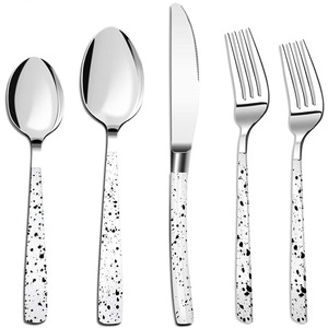 Juego de cubiertos de acero inoxidable sostenible moderno, diseño real de lujo, acabado dorado, cubiertos duraderos para bodas, uso alimentario, venta al por mayor - Product Image 3