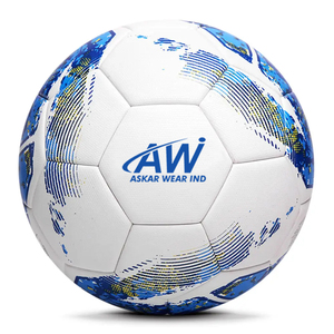 Balón de fútbol profesional duradero que ofrece un control de rebote confiable y un rendimiento de larga duración. - Product Image 1