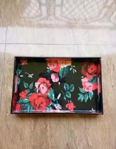 Plateau élégant en bois émaillé à effet marbre Plateau de service carré élégant avec superbe décor à la maison pour un usage domestique - Product Image 1