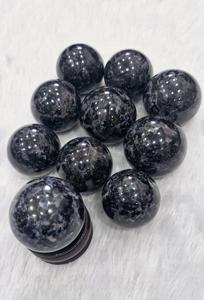 Esfera de Cristal de Gabbro Índigo con Base - Esferas de Cristal de 50-55 mm para Meditación, Brujería y Decoración - Product Image 3