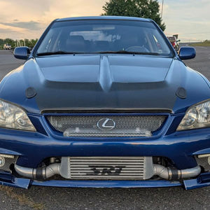 Lexus IS 300 d'occasion de 2001, conduite à gauche, norme Euro III, 5 places, 50001-75000 miles, 150-200 ch - Product Image 1