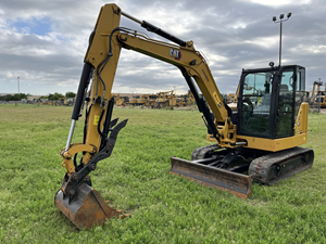 Excavadora Hidráulica Compacta Usada Caterpillar CAT 306 CR de 57.9HP con Radio de Giro Reducido en Venta - Product Image 2