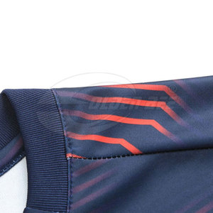 Uniforme de football durable à manches courtes, option grande taille, coutures renforcées pour un confort maximal, tenue longue durée sur le terrain - Product Image 4