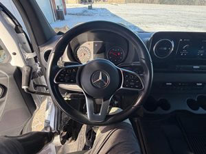 Camping-car d'occasion Mercedes-Benz Sprinter 3500XD Tiffin Wayfarer 25QW 2020 - Product Image 5