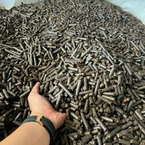 Granulés de bois de haute qualité 5mm-6mm du Vietnam 1%-3% Teneur en cendres supérieure à 4500 KCal Valeur calorifique - Product Image 2