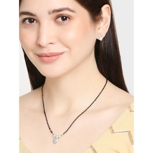 Collar de boda hindú moderno Chota Heart Mangalsutra, cadena de cuerda de acero inoxidable con baño de oro y rodio, joyería de aleación de zinc - Product Image 1