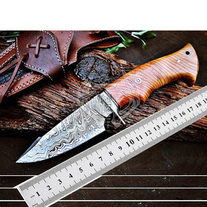 Belle lame fixe en acier damas faite à la main, couteau de Camping, de chasse, Bowie, cadeau pour lui, manche en bois d'olive naturel - Product Image 6