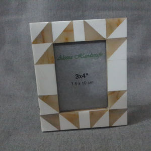 Cadre photo en résine et MDF fait à la main Les cadres photo sont utilisés comme articles cadeaux pour les mariages, les anniversaires, les anniversaires de mariage, les cadeaux de pendaison de crémaillère - Product Image 1