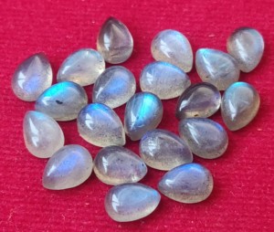 Cabochon poire labradorite naturelle 4x6mm-Labradorite de qualité supérieure en vrac - Product Image 6