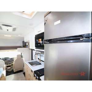 Autocaravana de Lujo Thor Motor Coach 2025 Chateau ESpec Essential 22Z para Acampar, Viajar por Carretera y Navegar por el Agua - Product Image 5