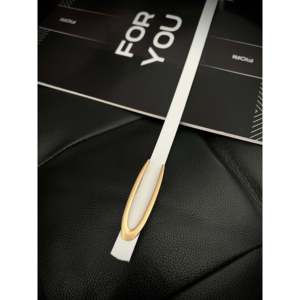 Elegante Cinturón Casual Delgado de 1.5 cm para Mujer con Hebilla de Aleación Dorada - Product Image 3