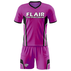 Camiseta de fútbol para niños de diseño retro personalizado, la mejor calidad, 100% poliéster, cómoda, transpirable, Parte delantera corta, conjuntos de nombre OEM nacional - Product Image 6