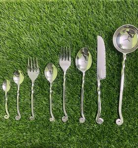 Cutlery Set of 4 Pcs Flatware for Home Restaurant Silver Color Modern Wood & Metal Cutlery Set Best Quality Spoon Fork and Knife - Product Image 3