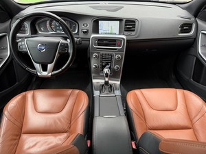 OFERTA ESPECIAL: Volvo V60 T5 Drive-E Platinum Turbo Wagon 2015 con Transmisión Automática - Product Image 2