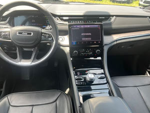 Jeep Grand Cherokee 2023 Usado en Perfectas Condiciones, Bajo Kilometraje - Product Image 5