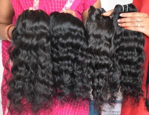 Extensions de cheveux indiens vietnamiens vierges naturels Tissage noir Alignement des cuticules du temple ondulé Sans traitement chimique 100% cheveux humains - Product Image 4