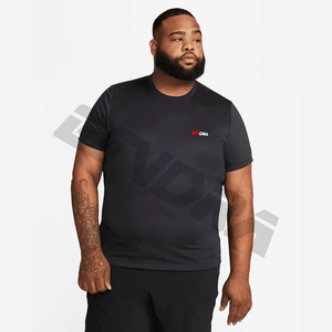 Camiseta de Manga Corta Negra para Hombre, Corte Regular, Cuello en V, Secado Rápido, Tejido Jersey Transpirable y Ecológico, Logotipo Estampado en la Parte Delantera, Estilo Casual - Product Image 5