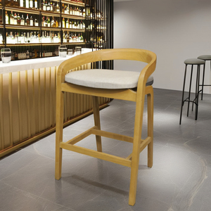 Chaise de bar commerciale moderne en bois massif - Conception robuste et stable avec accoudoirs fixes pour bar à domicile et usage en villa - Product Image 6