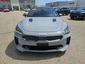Kia Stinger GT2 2023 à succès, bi-turbo, essence premium, V-6 - Product Image 2