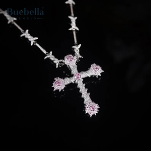 Venta caliente 925 Plata 18K Chapado en oro blanco VVS Moissanite Iced Out Cross colgante para hombres y mujeres - Product Image 2