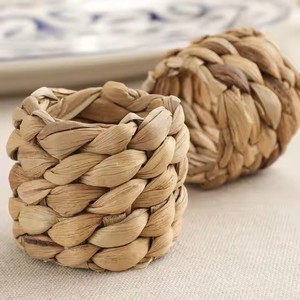 Rond de serviette naturel en jacinthe d'eau pour la décoration de la maison en gros fabriqué au Vietnam pour la décoration de table écologique - Product Image 3