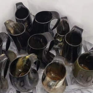 Taza rústica de cuerno para beber para celebraciones medievales y nórdicas Jarra hecha a mano para cerveza y eventos temáticos - Product Image 3