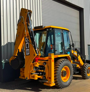 Nueva retroexcavadora de calidad JCB 3DX Plus Super 4x4 con envío gratis - Product Image 2