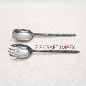 Ensemble de cuillères à salade en acier inoxydable avec poignée en résine au design personnalisé Nouvelles cuillères à salade à la mode Nouveau type de serveurs à poignée - Product Image 6