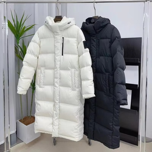 Chaqueta Larga Acolchada con Capucha para Mujer, Transpirable, para Invierno, con Cierre, Precio de Fábrica, al por Mayor, Personalizable, Desmontable - Product Image 2