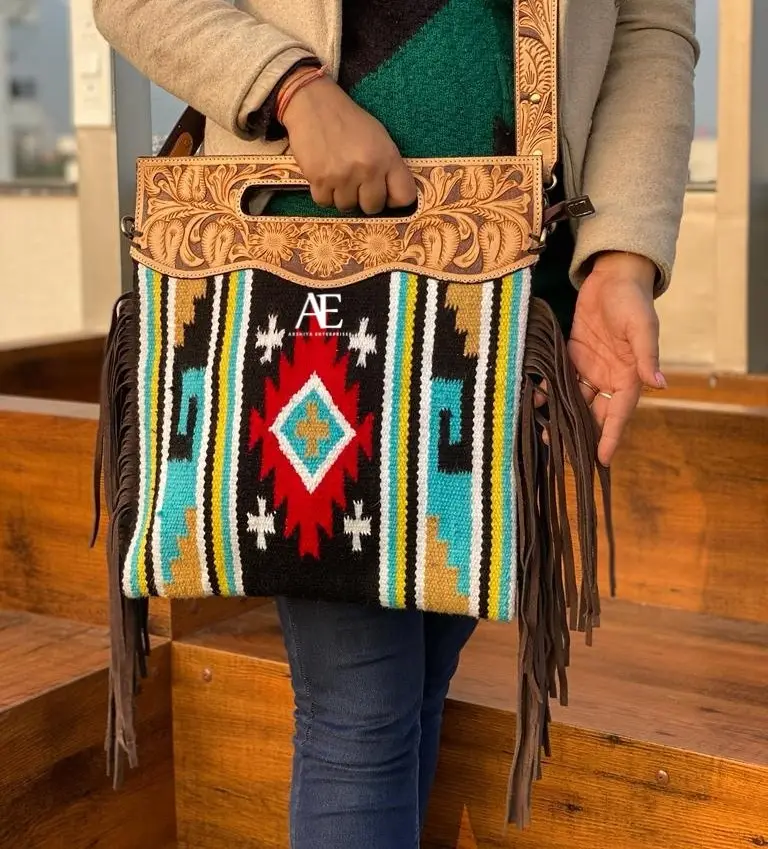 Tasarımcı Handtooled eyer battaniye saçak çanta jakarlı Sling çanta Bohemian Aztec Vintage deri kadın Crossbody hediye çantası