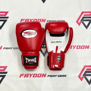 นวมชกมวยไทยสีแดงขาวคู่แฝด หนังแท้ ปรับขนาดได้ สำหรับซ้อมมวย MMA คิกบ็อกซิ่ง - Product Image 1