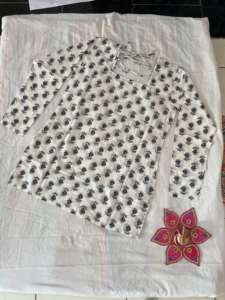 Ensemble Kurti court imprimé ethnique, nouveau design élégant, coton floral, Kurti pour femmes, cadeau pour elle - Product Image 2